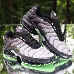 Shoes Are In Excellent Condition. Does Not Come With Box. 100% Authentic Guarantee. Item Has Been Steam Sanitized For Sale. We Are The Creators Of All Images Presented In The Listing. Images In Listing, Show The ‘Exact Condition’ Of The Item. Nike Air Max Plus Future Swoosh Men’s Size 8 2019 Release Ct1619-001 Nike Air Max Mens, Nike Tn, Nike Air Max Tn, Coconut Rice, Cute Sneakers, Nike Air Max Plus, Air Max Plus, Nike Green, Sneaker Collection