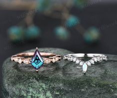 - Metal: Solid gold(10K/14K/18K white/yellow/rose gold),925 sterling silver,platinum available- Main Stone: 6x9mm kite cut lab alexandrite- Accent Stone: 1.1mm and 1.3mm round diamonds- Wedding Band Stone: round diamonds, 1.5mm round lab opals and 2x4mm marquise lab opal(925 sterling silver ring with moissanites)- Can be personalized: Yes