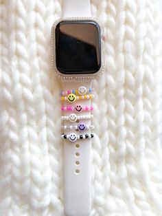 Apple Watch Beads, Apple Watch Beaded Bands, Nail Assesories, Apple Watch Preppy, Cute Watch Faces, Cute Apple Watch Faces, Apple Watch Rings, Preppy Apple Watch, Preppy Watch