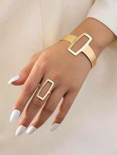 2pcs/set Minimalist Geometric Irregular Hollow Out Square Bangle And Ring Combination Geometric Bangle, Square Jewelry, Open Bangle, Women's Jewelry Sets, Fashion Jewelry Sets, Gold Earrings Designs, Square Rings, Watches Women Fashion, Cuff Bangles