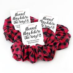 "Flannel Fling! If you're looking for a unique favor for your best girls' bachelorette party, our hair scrunchie favors are a perfect way to say \"thank you\" to your guests. Every time they use the scrunchie to throw their hair up, they will think of the fabulous details and awesome time they had at your party! The personalized message can be customized to say anything you like. :: EACH INCLUDES :: - (1) Personalized card - (1) Buffalo Plaid Scrunchie (poly blend fabric - standard size, will wr Flannel And Fizz, Bach Gift, Moh Duties, Viking Aesthetic, Ballet Birthday Party, Hen Party Favours, Unique Baby Shower Favors, Gift For Guests, Ballet Gift