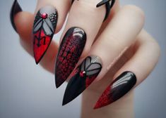 Nails Scary, Ongles Goth, Scary Nails, Nail Art Halloween, Black Stiletto Nails, Stiletto Nail Art, Valentine Nails