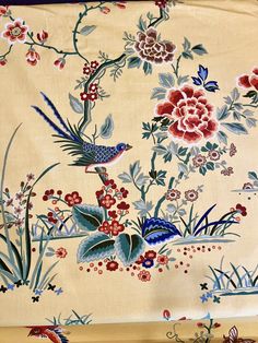 Yellow chinoiserie chintz with birds, flowers and butterflies. Measures exactly 56"w x 54"length. This will be shipped on a roll. Yellow Chinoiserie, Chinoiserie Flowers, Chintz Fabric, Flowers And Butterflies, Pattern Illustration, Plymouth, Chinoiserie, Butterflies, Beauty Book