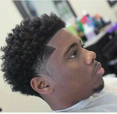 Temp Fade Haircut, Taper Fade Short Hair, Waves Hairstyle Men, Fade Haircut Curly Hair, Men Fade Haircut Short, Taper Fade Curly Hair