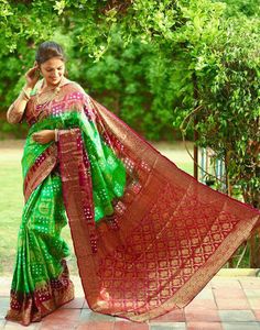 Type: Saree Saree Color: Pastel Green & Maroon Blouse Color: Pastel Green & Maroon Saree Length: 5.5 Mtrs Blouse Length: 0.80 Mtr Fabric: Art Silk Work: Zari Waving Care Instruction: Hand Wash Product Code: 61657 Color Pastel, Pink Saree, Pastel Green