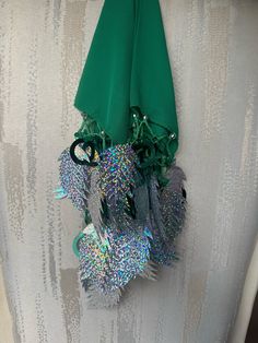 Scarf decorated with beads and sequins. Perfect for wedding guests and family Embellished Green Sequin Fabric For Festive Occasions, Festive Sequin Fabric For Celebration, Festive Embellished Sequin Fabric For Parties, Green Embellished Sequin Fabric For Festive Occasions, Green Embroidered Sequin Fabric For Party, Embroidered Green Sequin Fabric For Party, Festive Green Embellished Sequin Fabric, Green Sequin Fabric For Party And Festive Occasions, Green Sequin Fabric For Festive Party