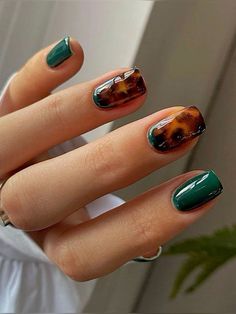 Kutek Disney, November Nails, Leopard Print Nails, Nagel Tips, Colorful Nails, Smink Inspiration, Leopard Nails, Makijaż Smokey Eye