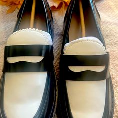 New With Box, Oxford, Type, Black And White Shoes Black And White Oxford Shoes, White Oxford Shoes, Pink Suede Shoes, Shoedazzle Shoes, Shoes For Ladies, White Oxford, White Loafers, Blue Loafers, Embellished Flats