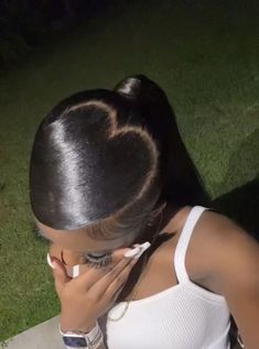 Baddie Hair, Haircut 2023, Barbie Ponytail, Slick Ponytail, Two Tone Hair, Hair Twists, Haircut 2024, Weave Ponytail Hairstyles, Sleek Ponytail Hairstyles