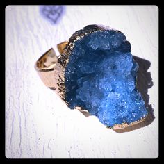 Amazing Uneven Geode Druzy Blue Agate Gold Plated Ring. Adjustable Blue Crystal Gemstone Ring, Adjustable Blue Rings With Large Stone, Blue Raw Stone Jewelry For Gift, Adjustable Blue Jewelry With Raw Stone, Adjustable Blue Raw Stone Jewelry, Adjustable Raw Blue Stone Jewelry, Earthy Jewelry, Jewelry Blue, Druzy Agate