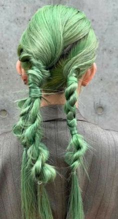 Editorial Hair, Hair Arrange, Hair Reference, Hair Art, Green Hair, Hair Designs