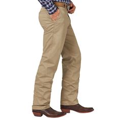 Wrangler Mens Riata Khaki Relaxed FIt 100% Cotton Flat Front Pants 00096KH Look nice and feel great in our khaki flat front relaxed fit casual pants from Wrangler! Dickeys Pants, Khaki Pants Outfit, Khaki Boots, Casual Khaki Pants, Film Costumes, Casual Country Outfits, Khaki Style, Olive Shirt, Suit Ideas