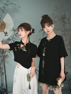 Fabric: 79% cotton, 16% polyester, 5% spandex Black Stretch Cotton Tops, Black Cotton Tops For Spring, Black Cotton T-shirt For Spring, Spring Black Cotton T-shirt, Black Stretch Cotton T-shirt, Slim Fit Crop Top, Workout Crop Top, Discount Code, Chinese Style