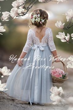 Winter Flower Girl, Grey Flower Girl Dress, Dance Portraits, Gray Flower Girl, Vintage Flower Girls, Flower Girl Dresses Blue, Rustic Flower Girls, Tulle Flower Girl Dress, Wedding Dress Guide