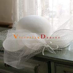 Vintage White Lace Pearl Wedding Hat Condition: Brand NewColor: WhiteSize: One Size(Diameter: about 56-58cm)Material:SatinsSuitable season: Spring/Summer/Autumn/ WinterPopular elements: Lace+PearlOccasion : Wedding/Birthday/Holiday/Anniversary Celebration/Anniversary CelebrationWhat is a Fascinator ?Fascinators have received a lot of attention since the Royal Wedding of Prince William to Catherine Middleton last spring. These not-quite-hats, not-quite-barrettes are a great way to make a statemen Elegant White Veil For Ceremony, Elegant White Ceremony Veil, White Fitted Veil For Formal Occasions, Fitted White Hats For Weddings, White Fitted Hat For Wedding, Formal Fitted White Veil, Elegant White Summer Veil, Elegant Wedding Veil For Kentucky Derby, White Cloche Mini Hat For Wedding