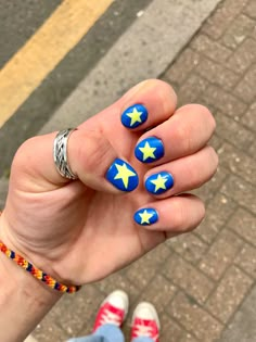 Nails Fire, Nails Star, Pastel Stars, Nails Funky, Nails Minimalist, Coraline Jones, Star Nails, Short Nail