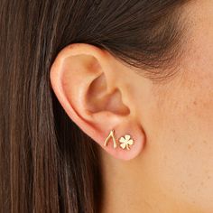 Handcrafted in 18-karat yellow gold, our mini clover studs are a symbol of good luck that we never take off! Wear yours as an everyday signature alone or stacked with other studs from the collection. Post backing Measures 0.4" x 0.3" Made with love in Los Angeles Complimentary gift wrapping provided Stacked Earrings, Jennifer Meyer, Stud Style, Clover Earrings, Simple Chic, Monogrammed Items, Mens Fragrance, Minimalist Jewelry, Favorite Things Gift