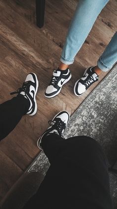 His And Her Sneakers, Matching Air Jordans Couple, Couple Matching Shoes Jordans, Shoe Asthetic Picture, Couples With Matching Shoes, Cute Matching Shoes For Couples, Matching Dunks Couples, Nike Couple Goals, Matching Nike Outfits Couples