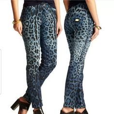 Dolce & Gabbana Vibrant Blue Denim Distressed Leopard Print Embellished Straight Leg Jeans! Five Pocket Fit, Featuring A Low 9.5" Rise And A Classic Zip/Button Closure. Fitted Through The Rear And Hips, But With A Slightly Looser, Almost "Subtly Boyfriend" Fit Through The Thigh And Bottom Of The Leg. Straight Leg, Iconic Gold Plated Dolce & Gabbana Logo Plate On The Back Pocket! Made In Italy Size 38 Please Ask Questions Before Purchasing. Luxury Blue Denim Bottoms, Luxury Fitted Denim Bottoms, Luxury Blue Bottoms For Spring, Designer Fitted Jeans For Spring, Dolce And Gabbana Jeans, Print Denim, Printed Denim, Vibrant Blue, Boyfriend Fit