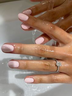 Short Squoval Acrylic Nails Simple, Sophia Richie Nails, Hailey Core, Baby Pink Nails, Pink Gel, Girls Nails, Clean Nails, Classy Nails, Dream Nails