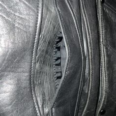 Very good condition. Extremely heavy weight double leather riding jacket with 3M insulate lining. Very good condition. Very rare & unique style & cut. Not many of these left in the world anymore, this is the only one available on the internet currently. Chest 46 length 27 inseam 12 This J. Elkins by Alamo Uomo vintage jacket is a true gem for any fashion-forward man. Made from heavy genuine leather, it features a solid black pattern with zipper and snap closures. The mid-length jacket is perfect for any occasion, whether it's a casual day out, a formal event, or even workwear. The jacket has a relaxed fit and a double-walled stand-up collar with half snap closure. It also comes with various features such as weathergear, waterproof, full zip, moisture-wicking, removable lining, insulated, w Leather Biker Jacket With Pockets For Events, Leather Motorcycle Jacket With Pockets, Leather Biker Jacket With Pockets For Motorcycling, Leather Biker Jacket With Pockets, Leather Motorcycling Jacket With Pockets, Leather Motorcycle Jacket With Ykk Zipper, Motorcycling Leather Outerwear With Ykk Zipper, Winter Leather Motorcycle Jacket With Ykk Zipper, Winter Leather Jacket With Ykk Zipper For Motorcycling