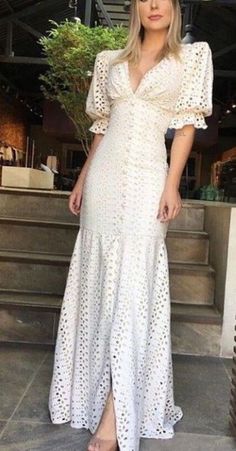 Os 10 Melhores Looks de Vestido Branco Longo para o Verão: Elegância e Conforto em Alta Renda Kebaya, Long Dress Casual, Designer Dresses Indian, Western Dresses, Simple Dresses, Look Fashion, Classy Outfits, Pretty Dresses