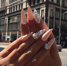 pinterest: @ nandeezy † Ongles Bling Bling, Pink And White Nails, Diy Suncatchers, Hot Nails, Dope Nails