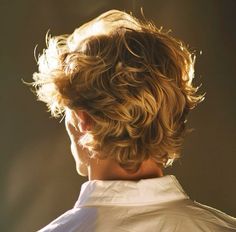 Blond Hair Styles Men, Blonde Guy Oc Art, Men Curly Blonde Hair, Curly Blond Haired Boy, Blonde Mafia Man, Blond Man Aesthetic, Blonde Aesthetic Boy, Blonde Man Haircut, Blond Curly Hair Boy