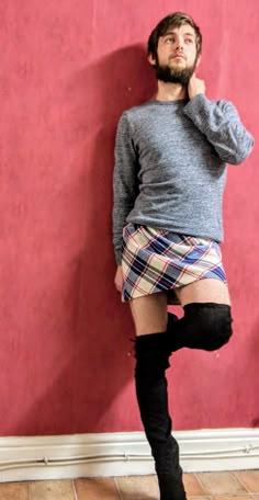 Sweater And Skirt Outfit, Andro Fashion, Twinning Outfits, Boys Wearing Skirts