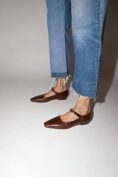 Comfort Box, Mari Giudicelli, Shoes Board, Brown Mary Janes, Mules Heels, Sale Clothing, Foot Bed, Women's Wear, Jane Shoes