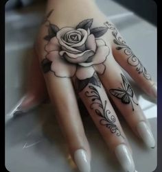 Girly Hand Tattoos, Unique Hand Tattoos, Hand Tattoo Designs, Characters From Movies, Cute Finger Tattoos, Realistic Tattoo Sleeve, Hand And Finger Tattoos, Pretty Hand Tattoos