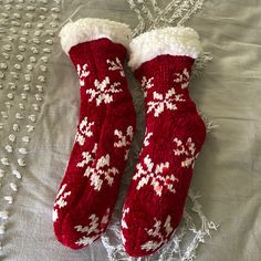 Never Worn, Super Thick And Warm Fuzzy Socks. Given As A Gift Warm Winter Socks, Fluffy Socks, Fuzzy Socks, Winter Socks, Warm Winter, Christmas Party, Womens Sizes, Socks, Collage