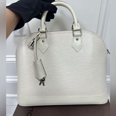 Come With Box, Dustbag Very Good Condition Louis Vuitton Bags, Lv Bag, Louis Vuitton Bag, Limited Time, Dust Bag, Color White, Bag Lady, Louis Vuitton, White