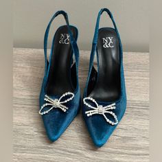 Bow Rhinestone Detail - Women 7m True To Size - Teal Color- Nib Velvet Heels, Teal Colors, Pumps Heels, Shoes Women Heels, Shoes Heels, Velvet, Pumps, Women Shoes, Heels