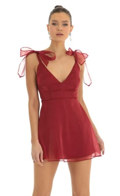 Tia Shiny A-Line Dress in Red | Lucy in the Sky Barbie Red Dress, Red Dress Formal, Money Dress, V Dress, Red Homecoming Dresses, Fancy Dresses Long, Red Dress Outfit, Gold Clutch