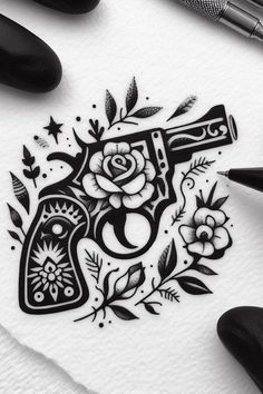 Shoulder Tattoos For Women Old School, Tattoo Ideas Women Arm, Tattoos For Guys Shoulder, Tattoos Men Shoulder, Arm Tattoos Women, Tattoos Women Arm, Shoulder Tattoos Men, Shoulder Tattoos For Guys, Female Arm Tattoos