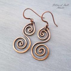 Pillar Of Salt, Aluminum Wire Jewelry, Aluminum Earrings, Metalsmithing Jewelry, Wrapped Earrings, Spiral Earrings, Handcrafted Artisan Jewelry, Wire Wrapped Earrings, Diy Schmuck