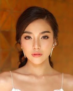 Model Faces, Asian Wedding Makeup, Wedding Makeup Vintage, Portrait Makeup, Wedding Hairstyles And Makeup, Asian Bridal Makeup, Bridal Makeup Natural, Wedding Day Makeup, Makeup For Blondes