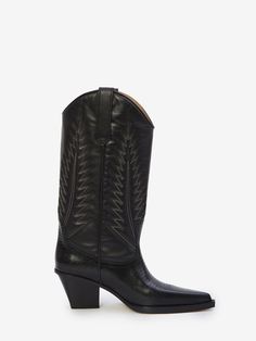 Step into a world of bold style and undeniable flair with these exquisite ROSARIO BOOTS. Crafted from luxurious embroidered black leather, these boots feature a striking pointed design and a stylish square heel that will elevate any outfit to new heights. The Italian sizing ensures a perfect fit, while the leather sole adds a touch of sophistication to these must-have boots. With a heel height of 7cm, these boots are the perfect combination of fashion-forward design and timeless elegance. Elevat Texas Women, Paris Texas, Crocodile Print, Prada Designer, Crossbody Tote, Bold Fashion, Leather Accessories, Clutch Handbag, Rosary