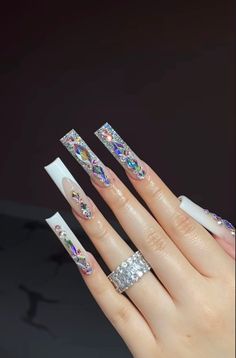 Big Gem Nails, Medium Length Square Nails Acrylic Baddie, Birthday Nails With Gems, Baddie Bling Nails Summer, Birthday Glitter Nails, Nail Inspo Rhinestones, Bling Placement On Nails, Full Bling Nails, Nails Art Simple