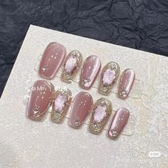 Pink Press On Nails, Hot Necklaces, Press On Nails Short, Nail Type, Magic Mirror, Fake Nail, Nail Length, Contact Lenses Colored, Cat Eyes