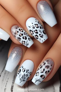 Acrylic With Gems, Art Deco Nails, Romantic Nails, Elegant Nail Designs, Matte Nails Design, Print Nails, Pretty Nail Art Designs, Pearl Nails