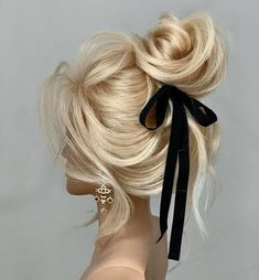 Bombshell Hair, Messy Buns, Messy Bun Hairstyles, Hair Affair, Hair Trend, Big Hair, Messy Hairstyles, Messy Bun