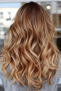 How to Find Your Perfect Shade: 61  Blonde Hair Color Ideas Warm Honey Blonde Hair Balayage, Caramel Blonde Hair Honey, Caramel Honey Hair, Honey Caramel Hair, Warm Caramel Balayage Honey, Warm Golden Blonde Hair, Blond Caramel, Short Curly Hair Styles, Champagne Blonde Hair