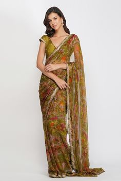 Buy Grey Saree Silk Chiffon Embroidered Lace Scoop Neck With Work Blouse For Women by Tarun Tahiliani Online at Aza Fashions. Smart Clothing, Desi Wear, Green Leaf Print, Print Saree, Desi Style, Smart Outfit, Street Smart