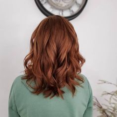 70 Stunning Auburn Hair Color Ideas and Top Styles in 2021 Auburn Hairstyles, Short Auburn Hair, Auburn Hair Color Ideas, Cowboy Copper Hair, Auburn Hair Color, Cowboy Copper, Auburn Color, Highlighted Hair, Ginger Hair Color