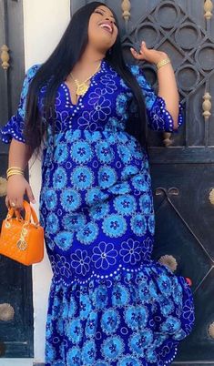 brodé autriche bleue Short Gown Dress, Kitenge Fashion, Nigerian Lace Styles Dress, African Attire Dresses, African Skirts