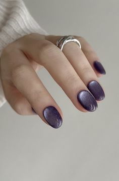 Purple Magnetic Nails, Velvet Nails Design, Nail Designs Trends, Best Nail Designs, Nail Appointment, Purple Nail Art, Velvet Nails, Hippie Nails, Nail Art For Beginners