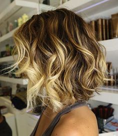 wavy bob. if only my hair is like /jengotch/ Beachy Hair, Chop Chop, Long Bob Haircuts, Ombré Hair, Hair Affair, Short Wavy Hair, Bohol, Short Wavy