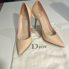 Dior Pink Leather Heels Good Condition, Fits Small.Will Be Shipped With Dior Travel Bag, No Box. Dior Travel Bag, Christian Dior Heels, Dior Cream, Dior Heels, Dior Pink, Dior Shoes, Pink Leather, Leather Heels, Travel Bag